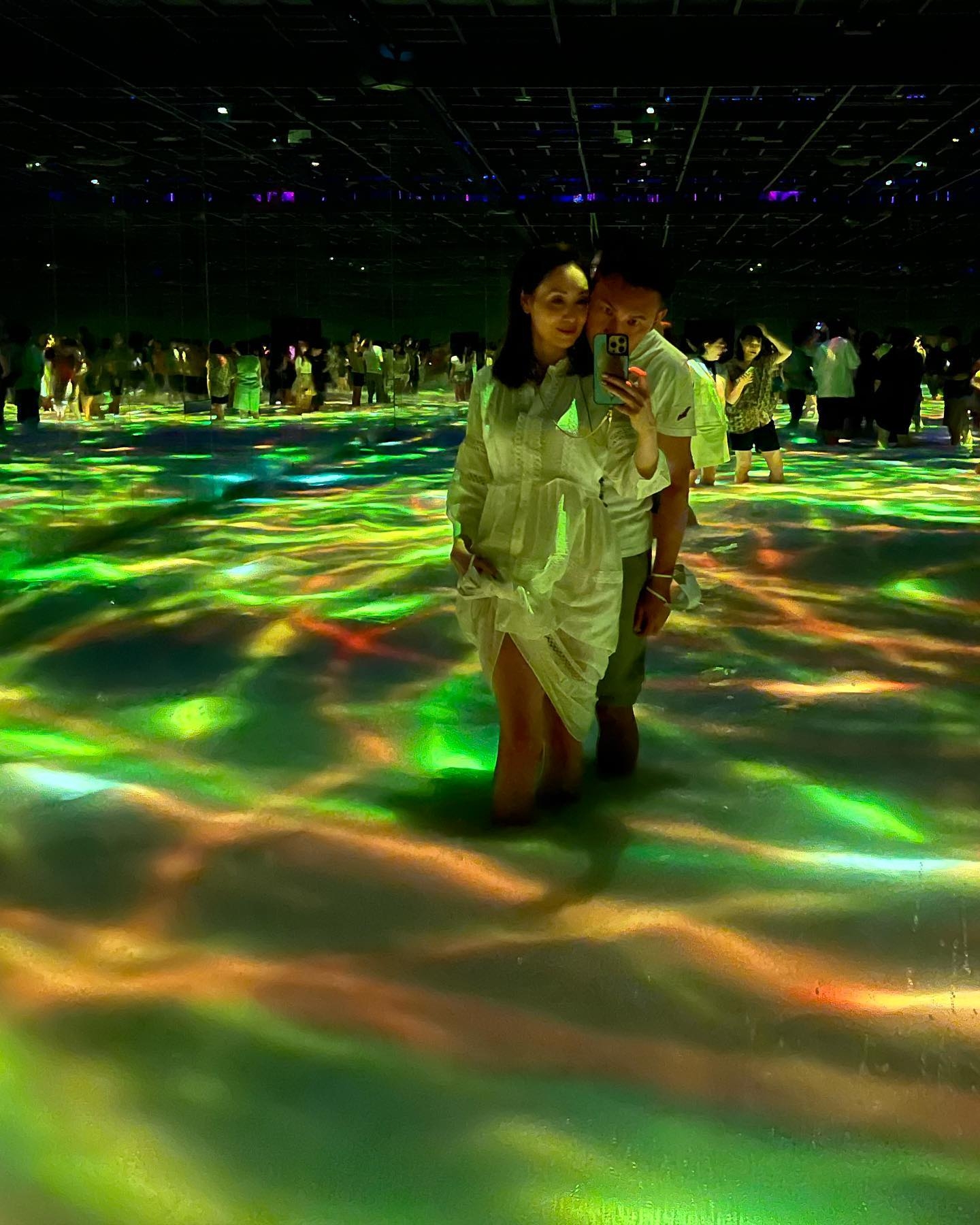 郎材女貌嘅一對令唔少人都非常羨慕