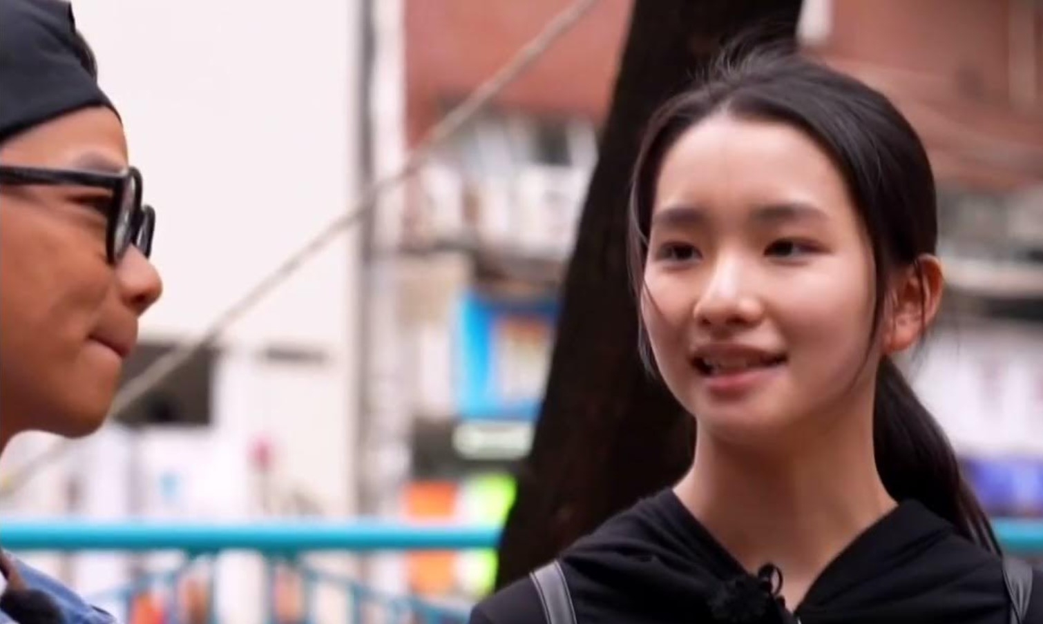 肝癌權威潘冬平醫生的長女潘浠淳，日前因參加比賽的作品「藥倍安心（Medisafe）」而捲入「請槍」爭議。