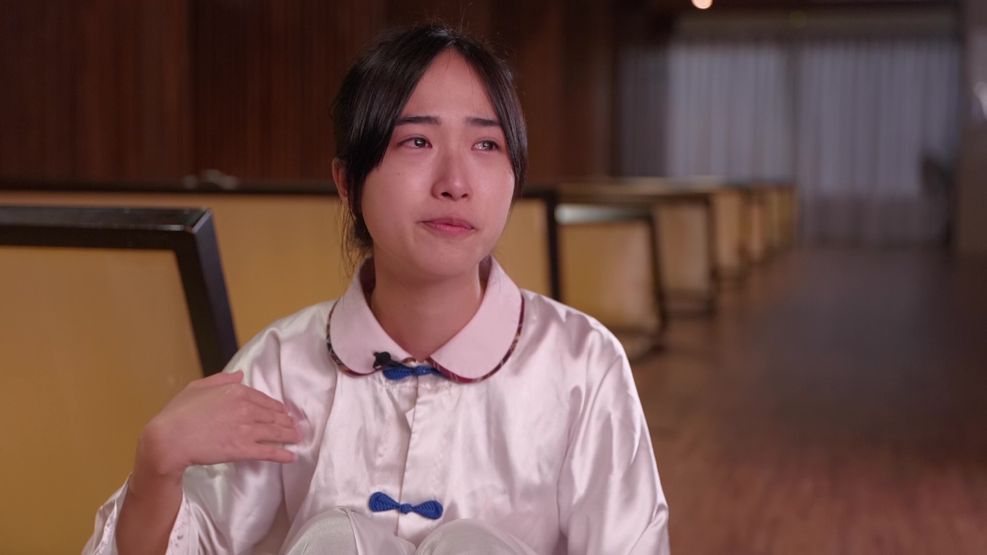 暉哥寫遺書時爆喊。