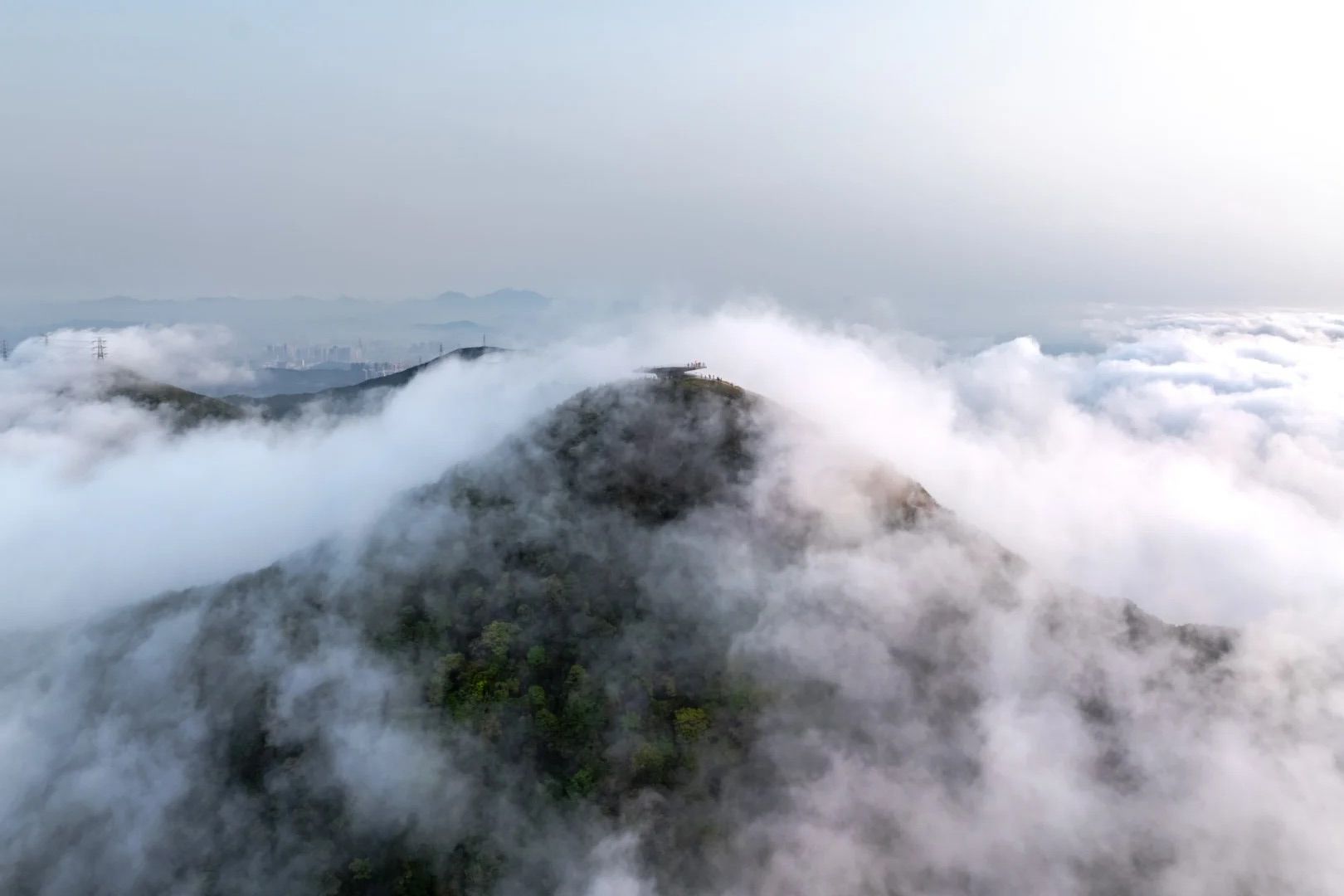 深圳天空之城梅沙尖雲端觀景台
