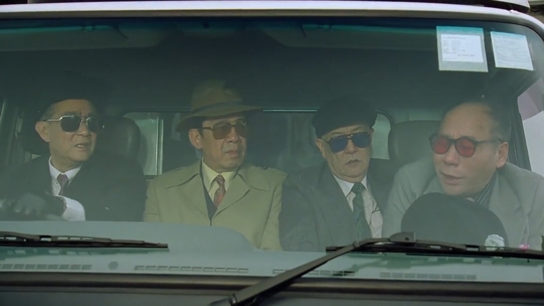 陳萬雷(右一)於《新紮師妹2》飾演啞七。