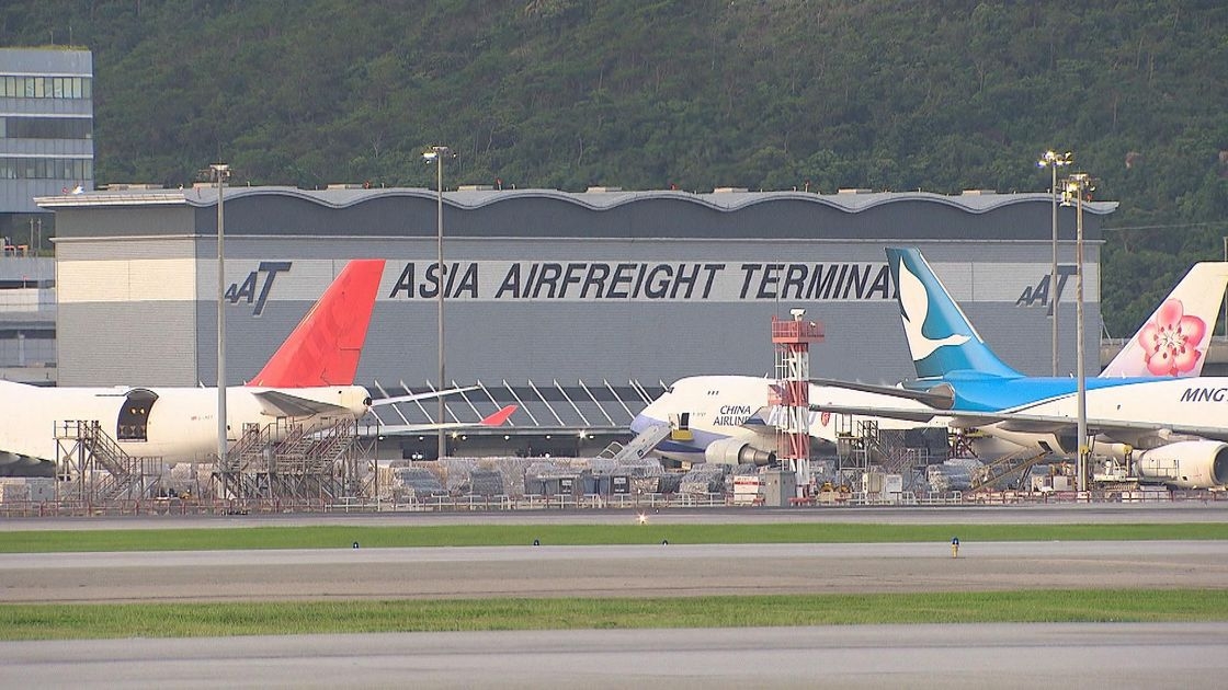 29歲港男手提行李內藏兩枚「空彈殼」　香港機場安檢遭揭發被捕