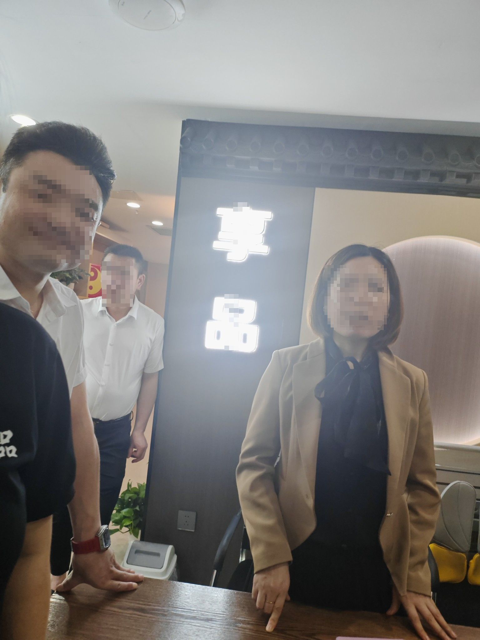 港女深圳蓮塘按摩「誤入黑店」