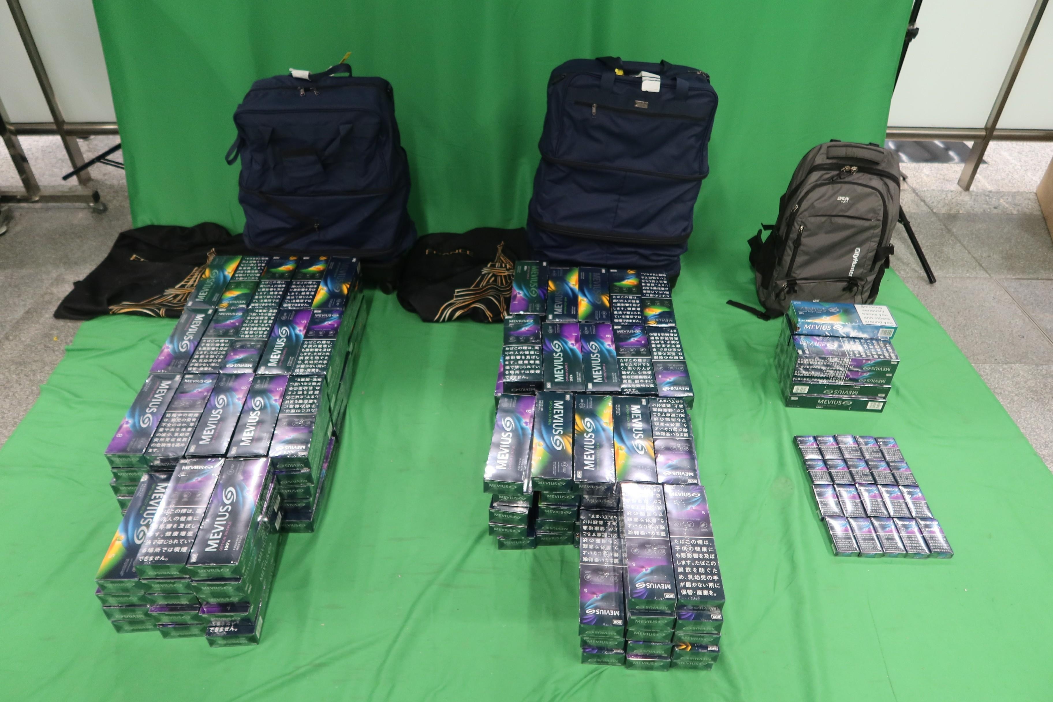 48歲抵港女遊客涉無申報進口未完稅香煙　判囚6個月及罰款1000元 (海關提供)