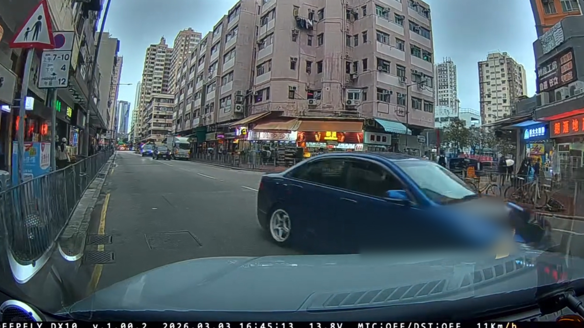 車Cam直擊｜元朗市中心私家車「大地任我行」　又逆線行駛：以為回到大陸