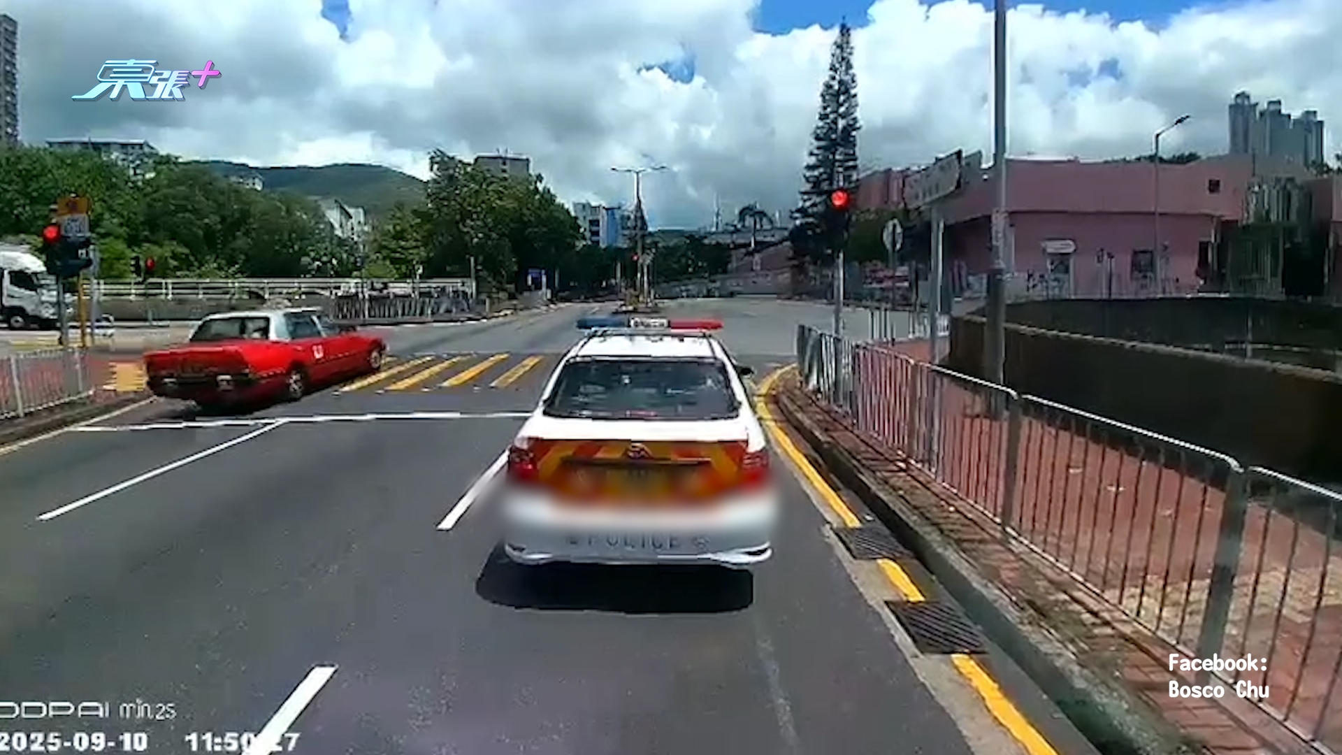 車Cam直擊｜的士無視警車衝紅燈　警員竟無追截　網民熱議：咁都當睇唔到