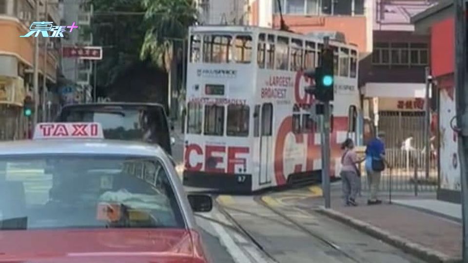 交通意外｜筲箕灣道往柴灣方向電車疑出軌 交通一度受阻