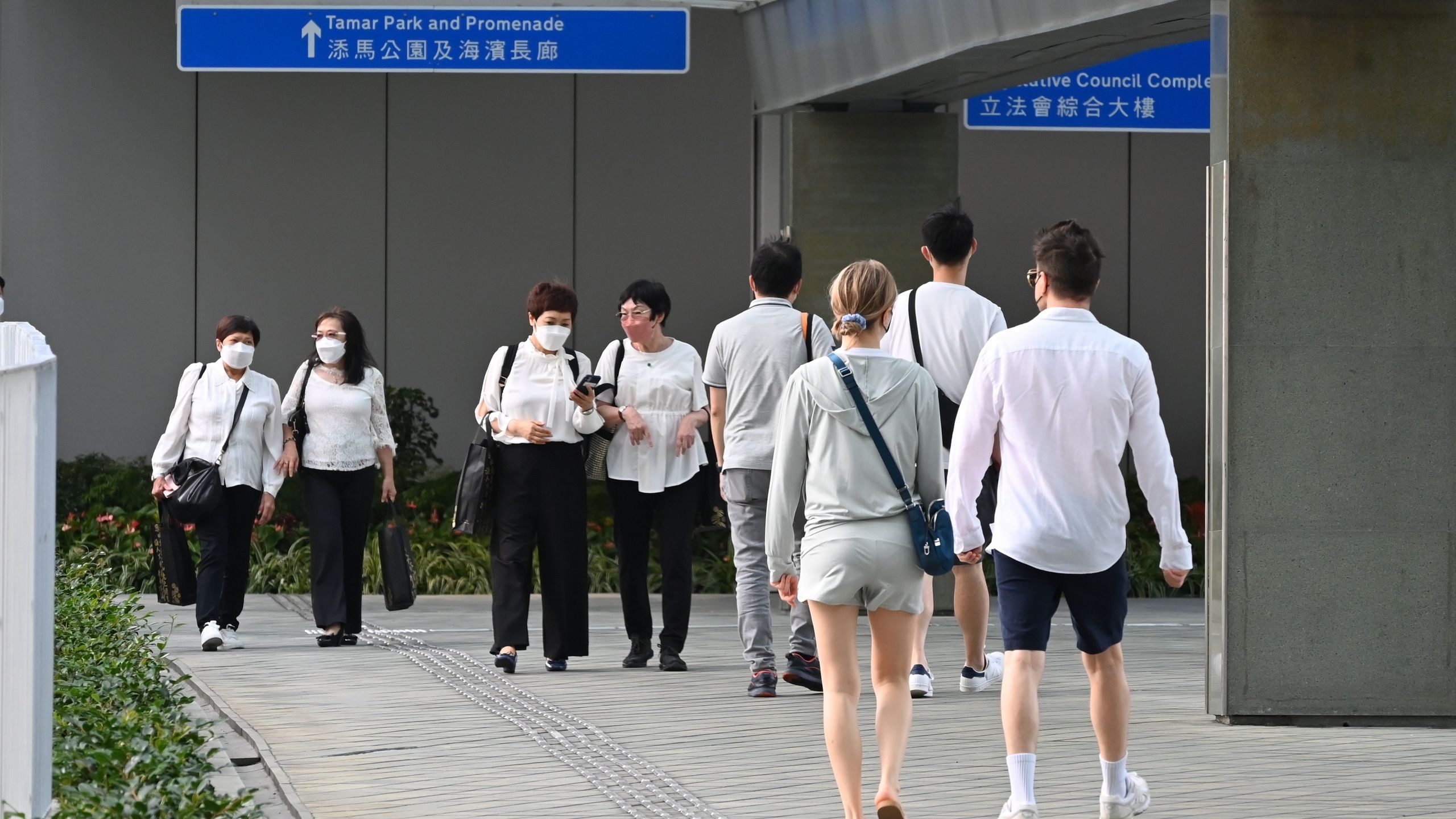 趁財赤推動公務員加薪與KPI掛鈎實現公帑運用效益最大化| 陸振球- 灼見名家