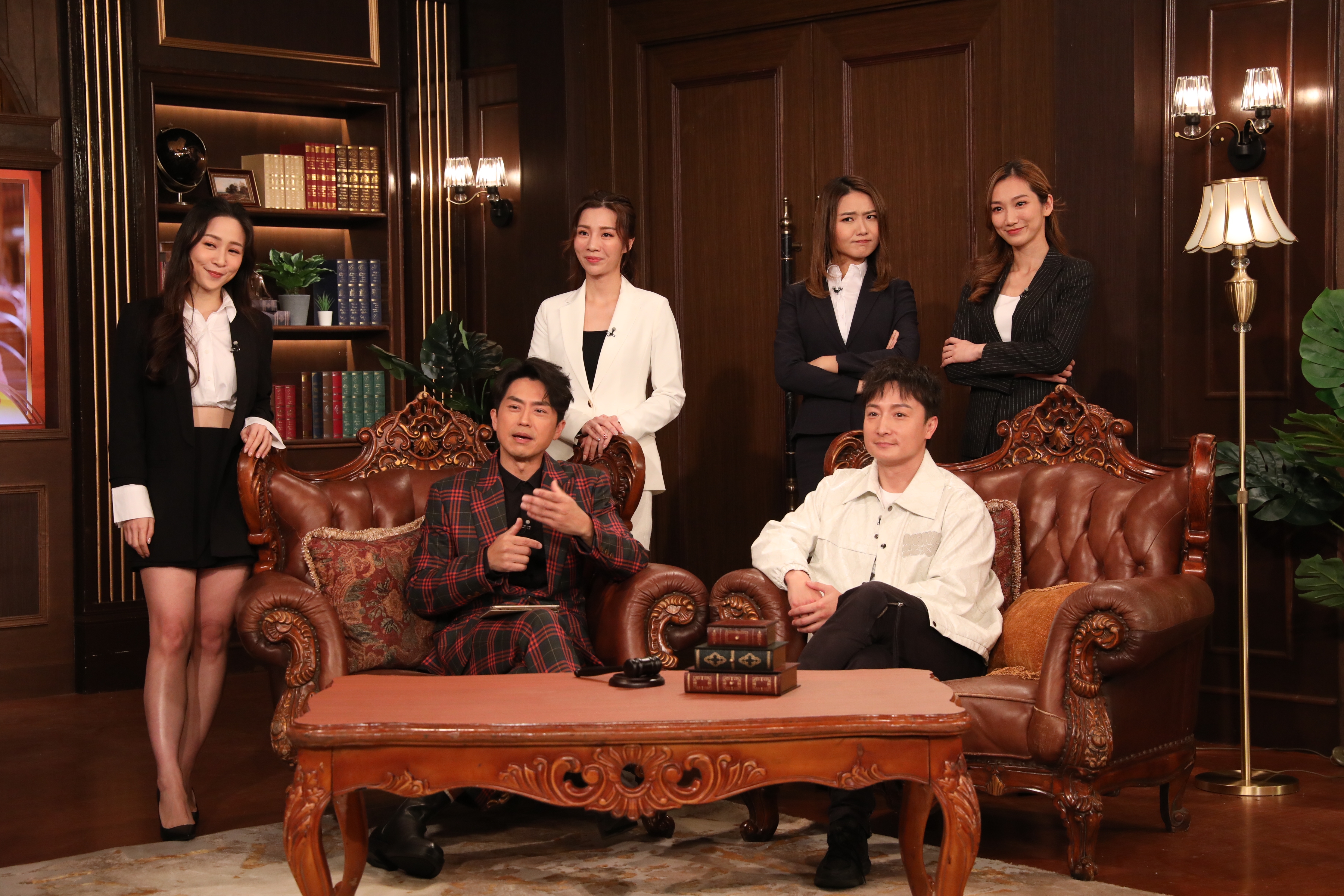 第二集有方力申擔任嘉賓。