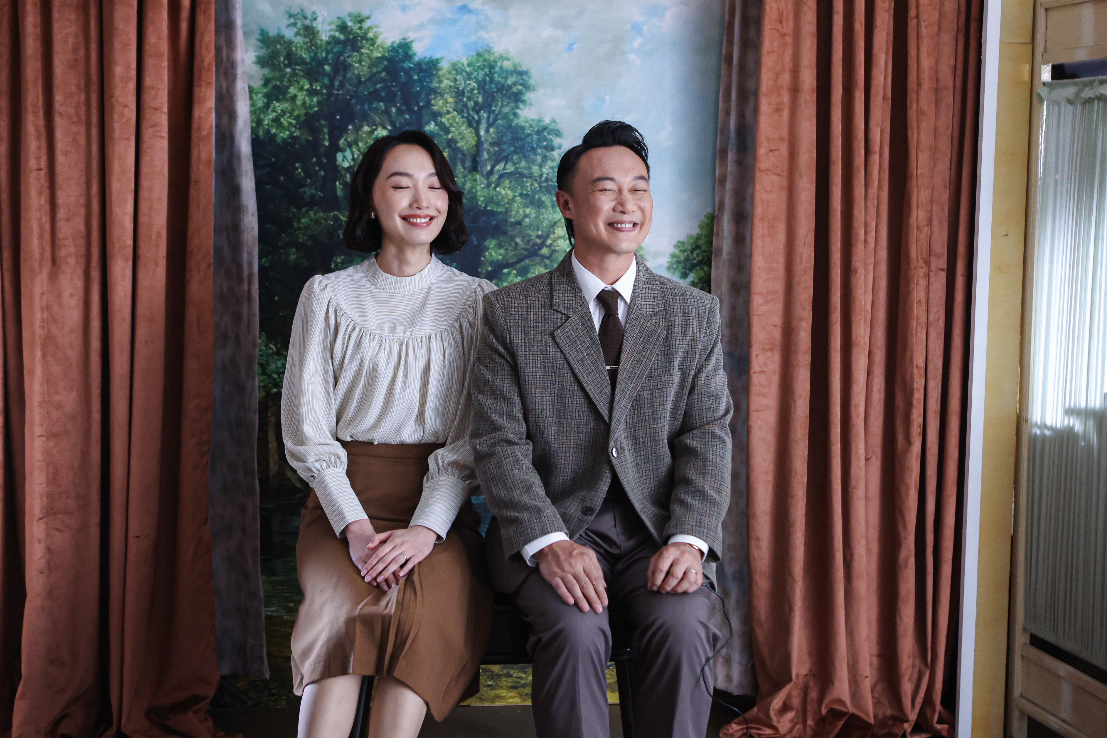 講述Eason是一位攝影師，太太去世後，如何走出傷痛破繭重生的故事。