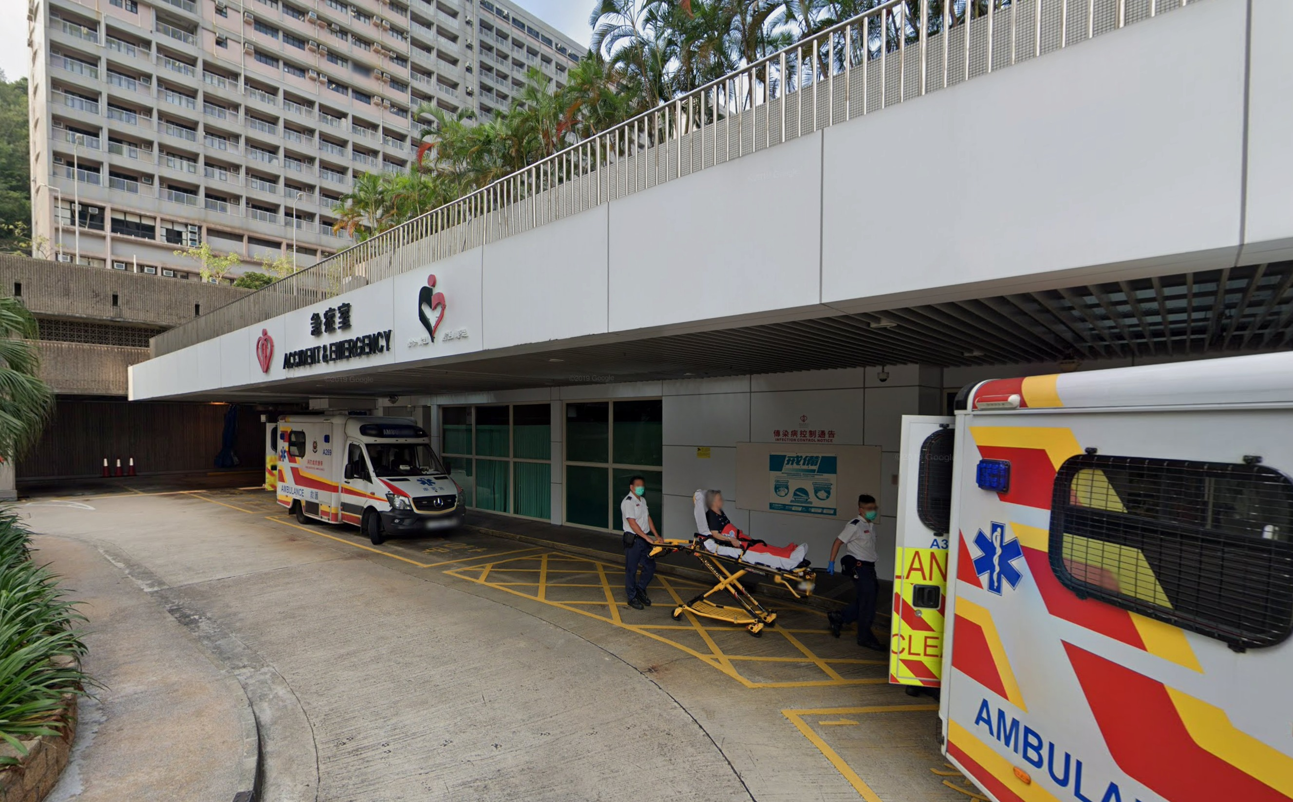柴灣新業大廈工人突發吐血昏迷　急送東區醫院搶救　據悉有相關病歷