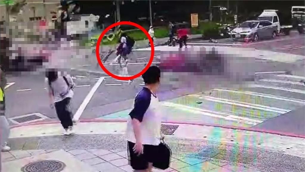 快新聞／三峽車禍肇事非首次？駕駛5年前曾衝撞嬰兒車　當事人發聲：應查是否有疾病