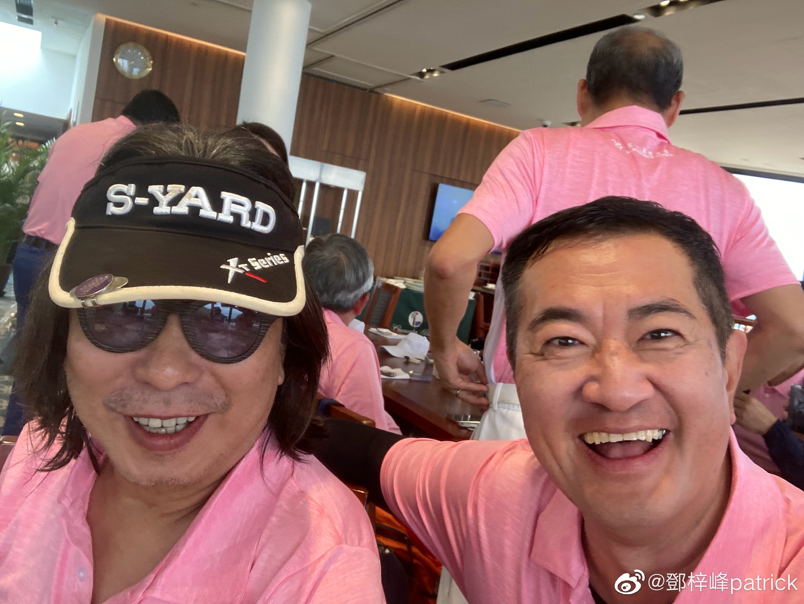 鄧梓峰正式打慈善比賽遇到林敏驄。