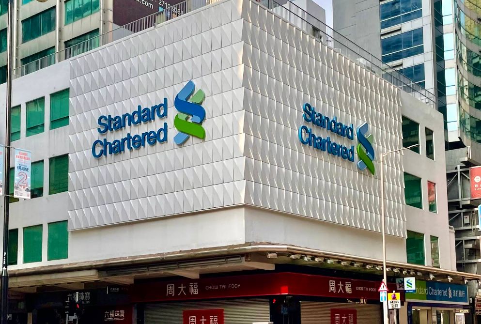 假鈔重現｜旺角銀行3名內地人持999張$5億偽鈔開戶　職員報警求助