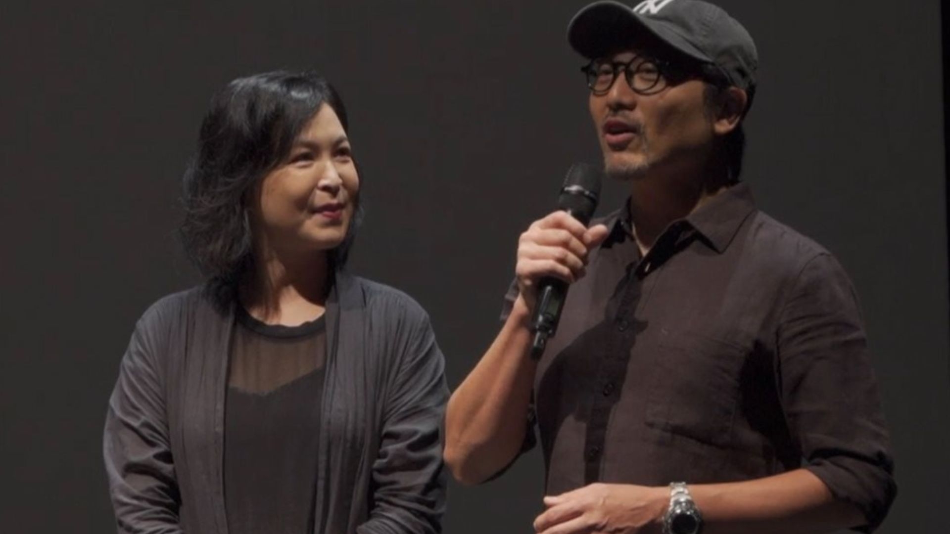 促使蘇玉華與潘燦良註冊變成有法律效力嘅夫妻關係，係因為經歷劇場好友突然離世。