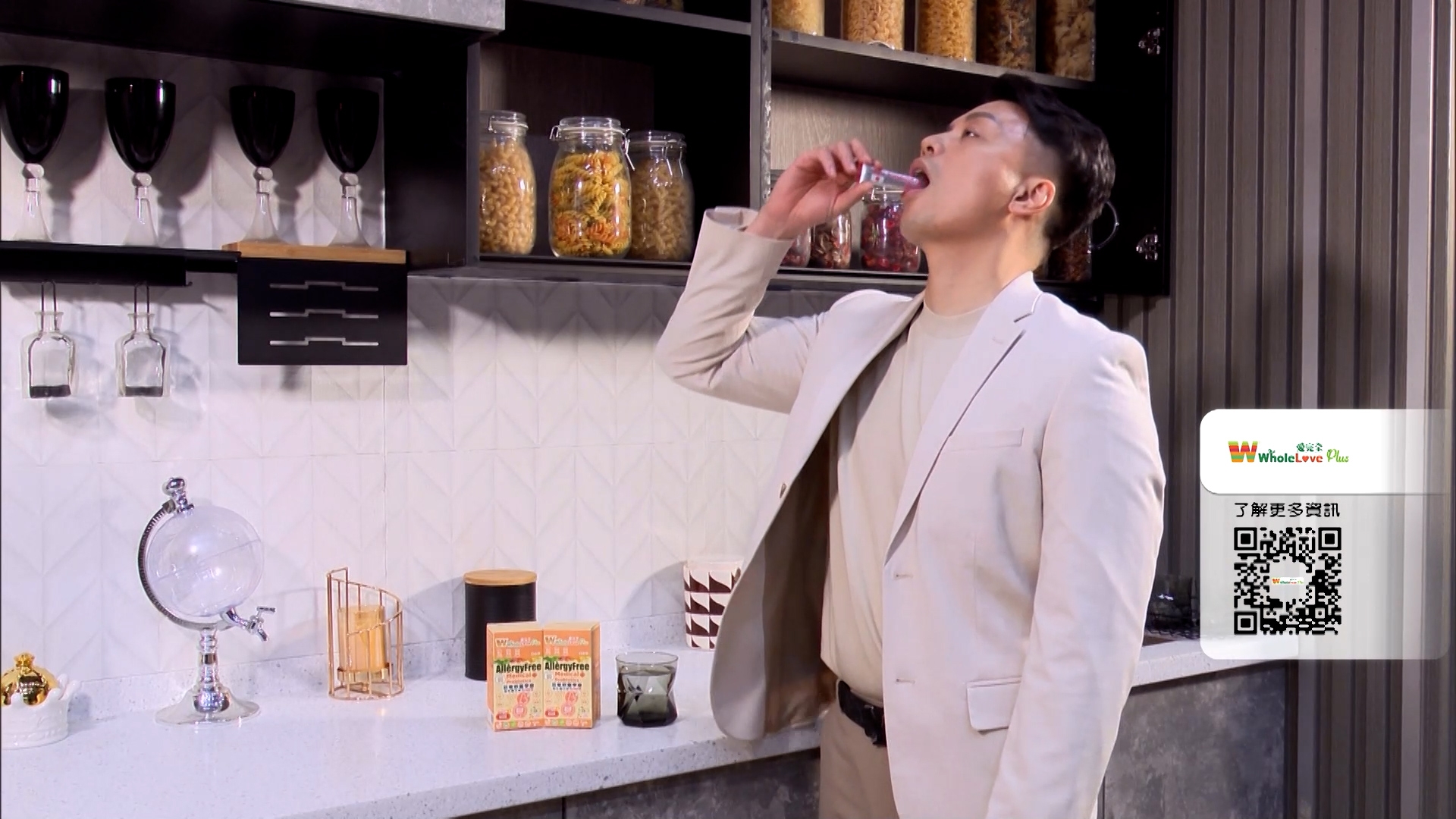 四哥指：「我嘗試吃了七日，我明顯好了很多，就算睡眠不足，也沒有『玻璃肚』。有一次不留心吃了辣的食物，但是也沒有出現紅腫，皮膚也少了長出一片片。」