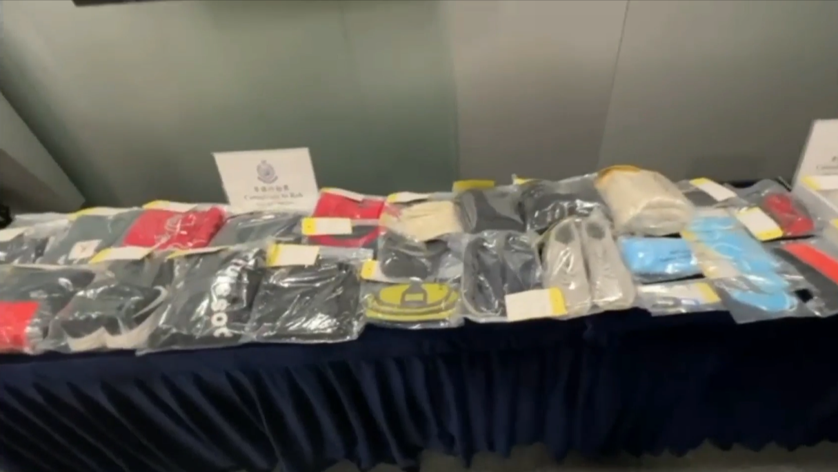 上環10億日圓劫案部分證物。(警方社交平台影片截圖)