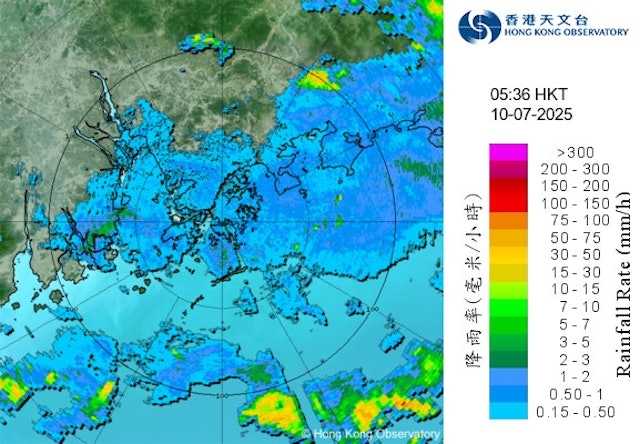 香港天文台於周四（7月10日）早上9時36分發出紅色暴雨警告信號