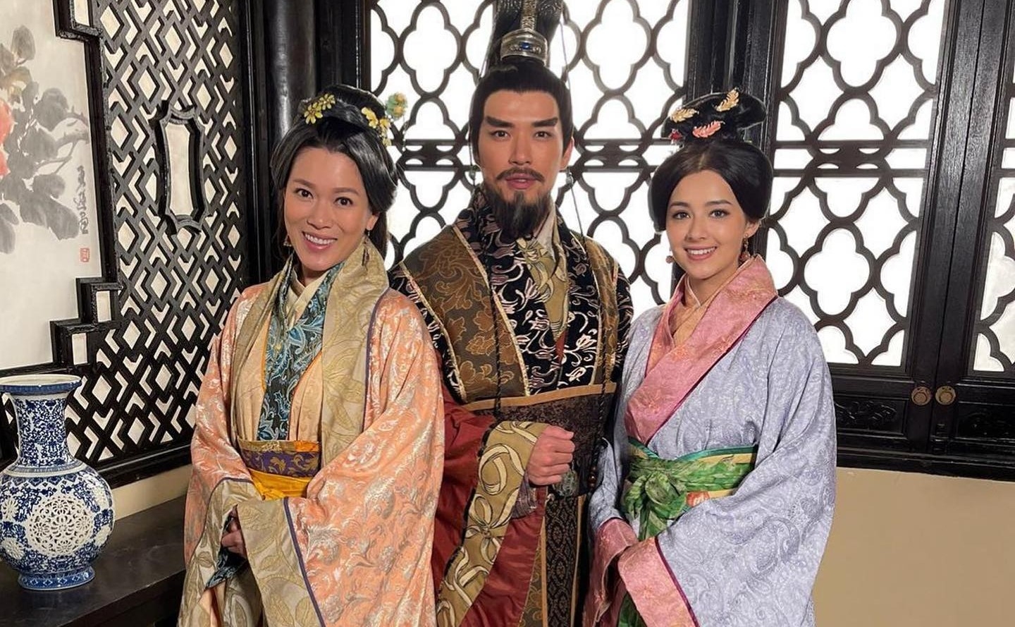 謝嘉怡透露嚟緊想試吓拍武打劇同唱歌。