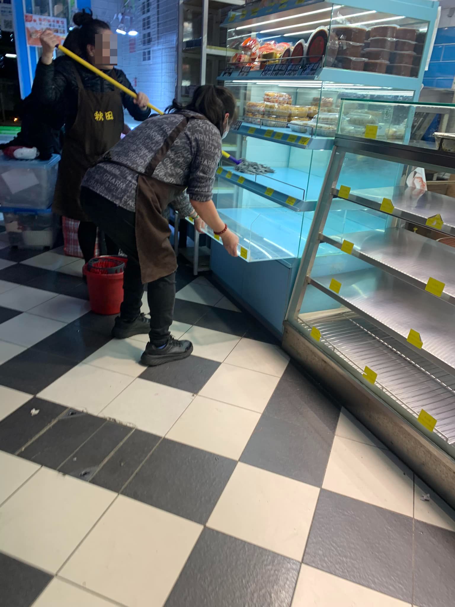 慈雲山麵包店用地拖「拖麵包架」