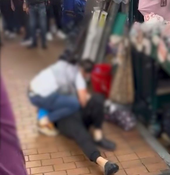 深水埗MMA｜兩男街頭互毆兼施「鉸剪腳」