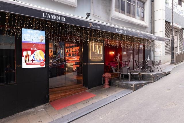 中環蘭桂坊L'AMOUR爆「生蠔沙律危機」　4食客疑爆食物中毒狂嘔肚瀉 (網上圖片)