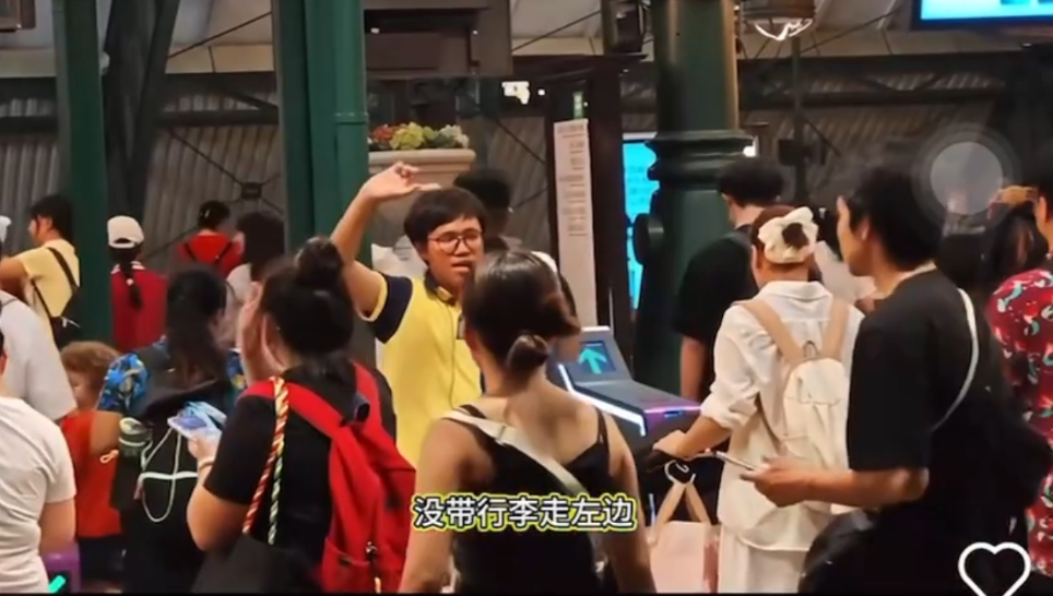 有片｜港鐵職員粵普英「唱Rap」分流爆紅