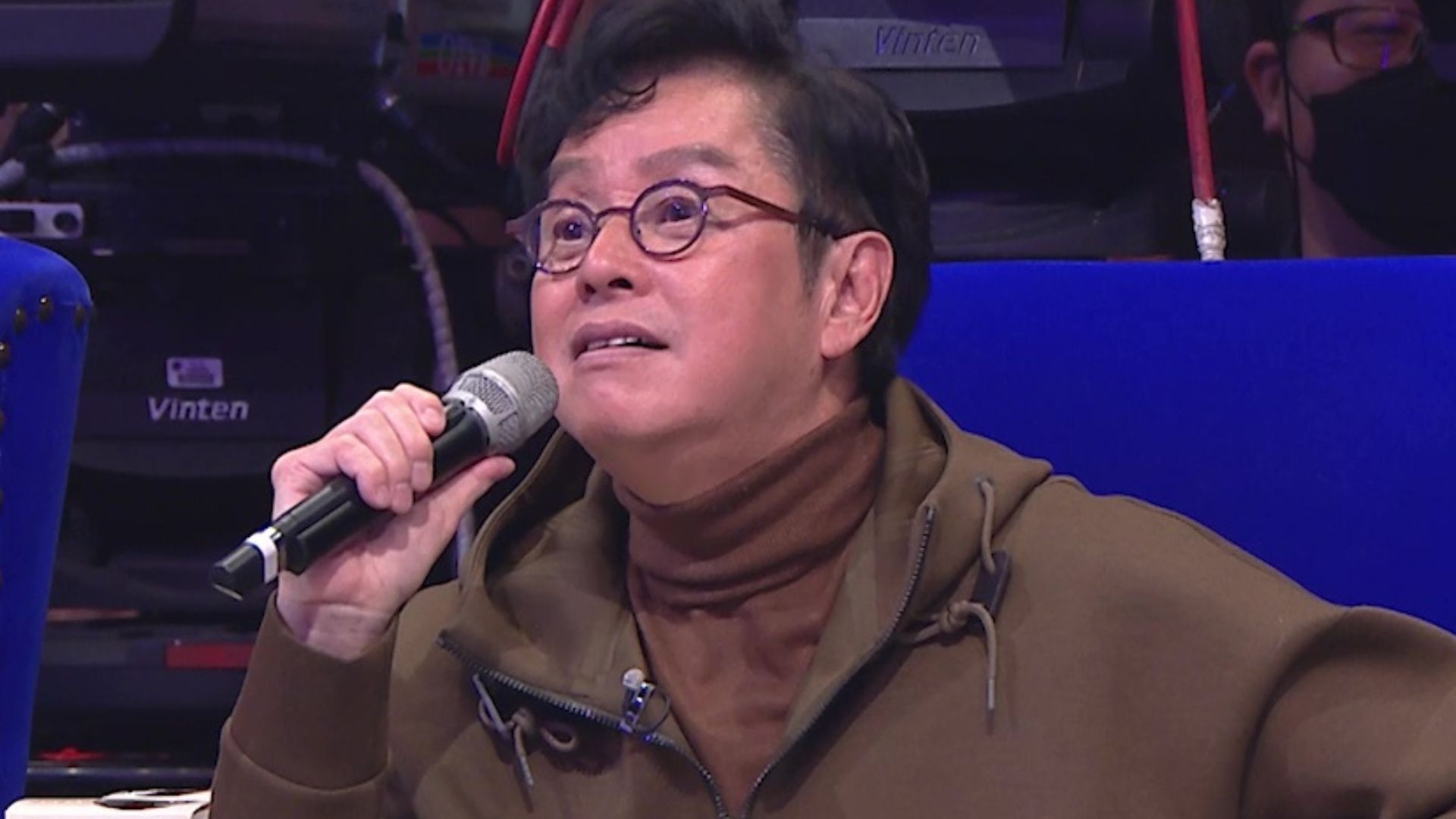 校長偶爾仲會大開金口唱番兩嘴。