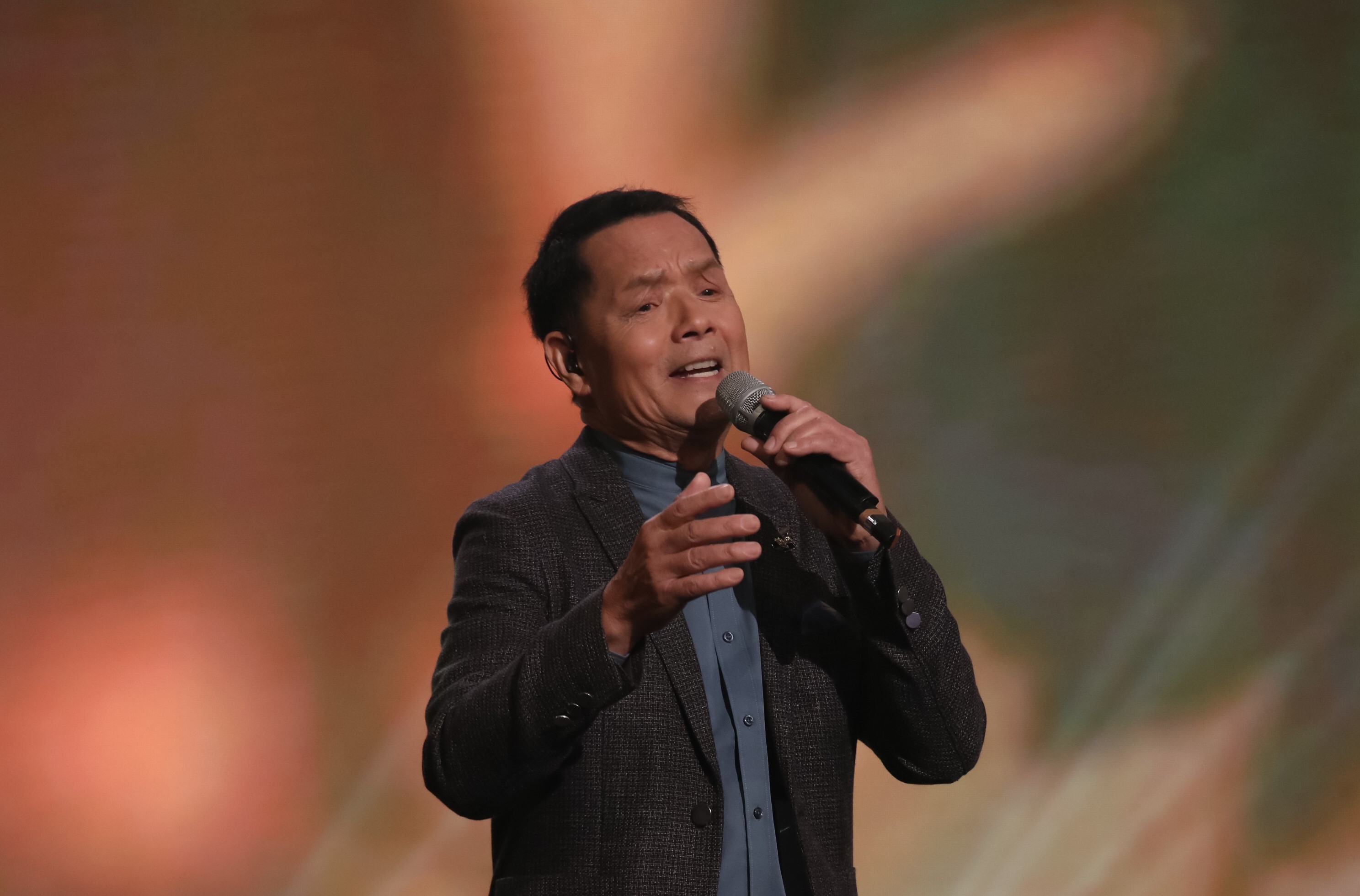 《情憑誰來定錯對》吳大強
