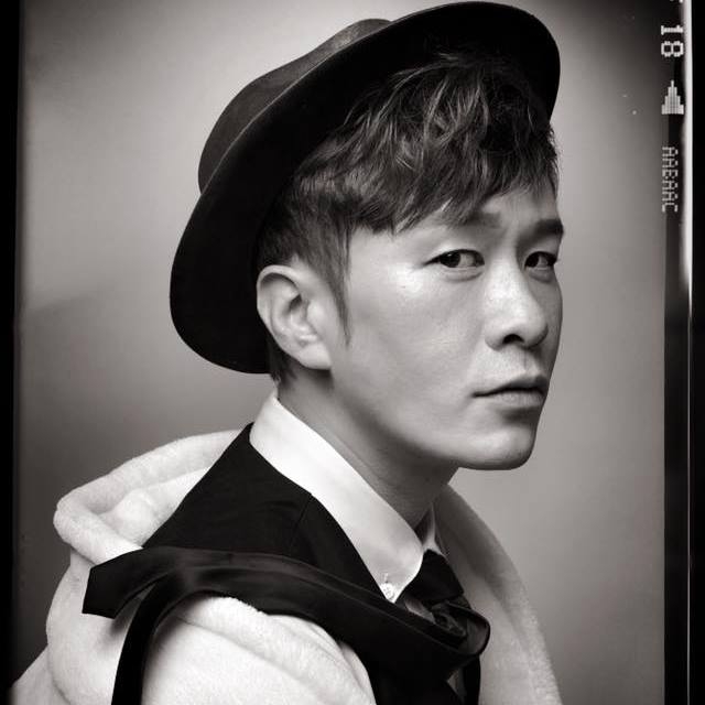 No photo description available.