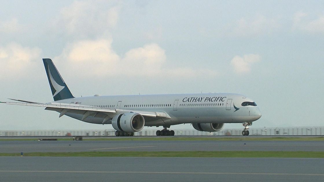 國泰航空往返杜拜及利雅得的客運航班，將延續取消至5月31日。（資料圖片）