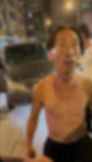 有片｜荃灣享和街車房職員辱罵司機　疑泊錶位被阻起爭執　赤膊男辱罵惹公憤