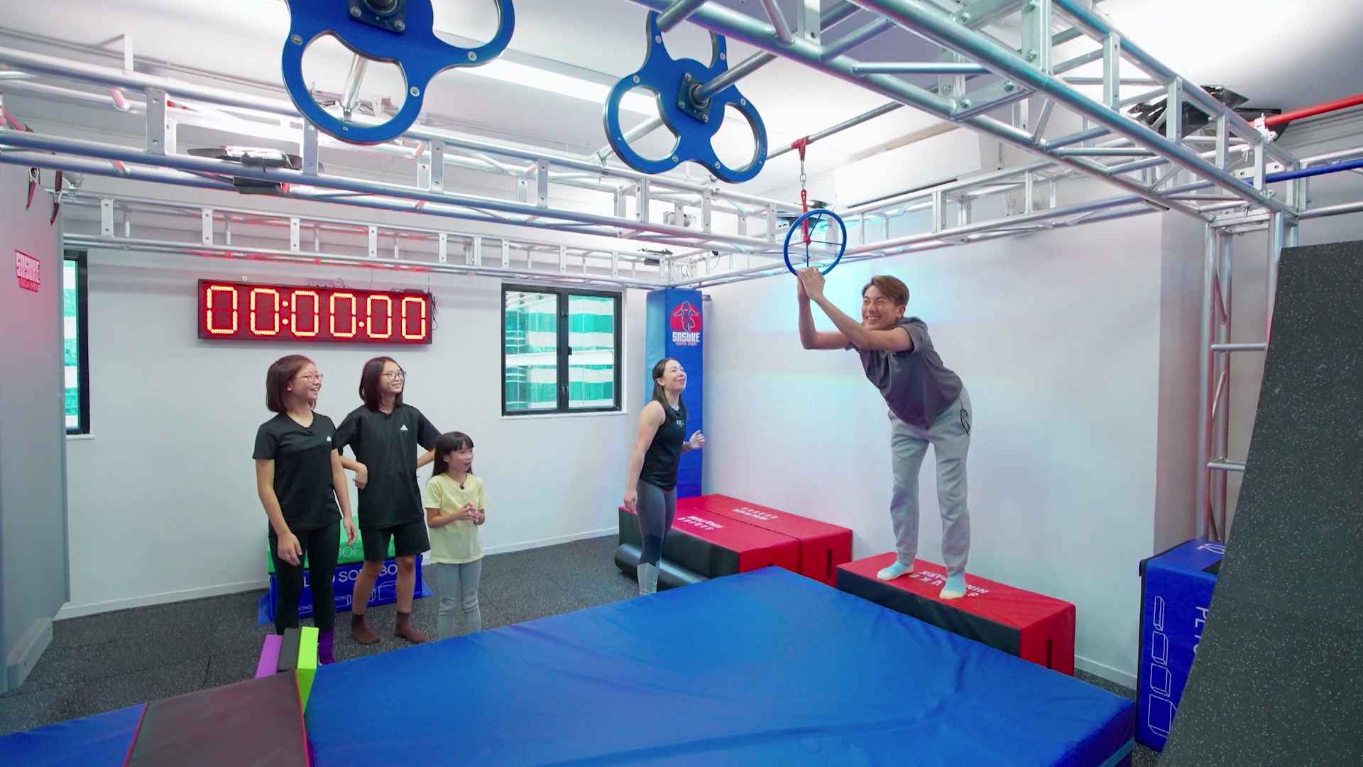 唔止小朋友要學長大，大人一樣要學點樣面對成長