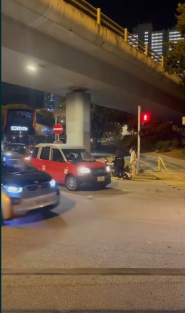屯門電動單車逆線勁誇張