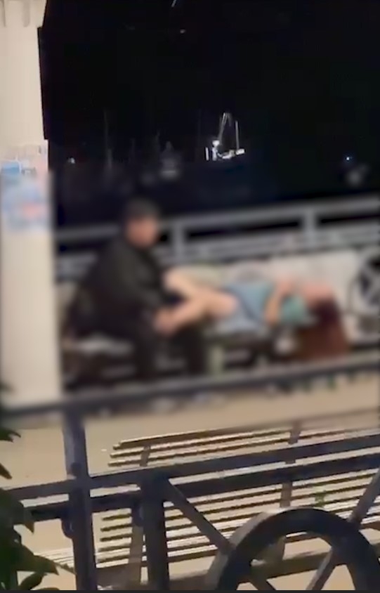 東張西望報料｜長洲紅燈橋驚見真人活春宮　男女長凳激戰勁露骨嚇怕觀眾