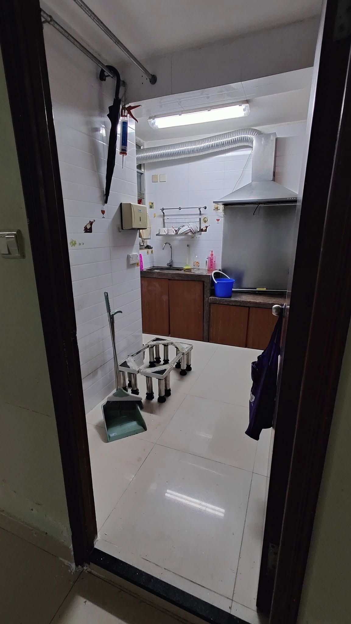 No photo description available.