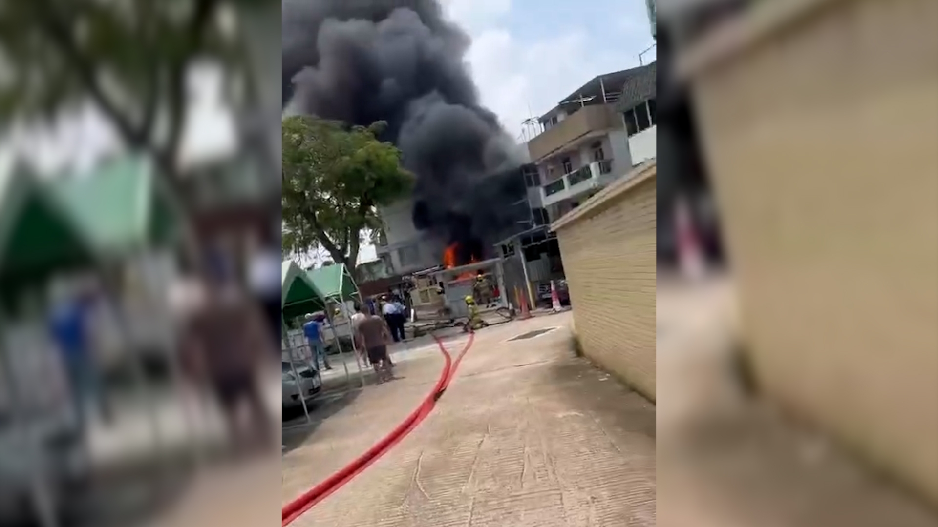 有片｜八鄉錦上路有村屋起火　黑煙直捲半空　現場曾傳出爆炸聲 （FB@元朗鄉約）