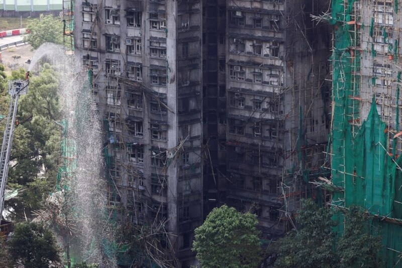 香港宏福苑大火增至128死約200人失聯火災警報器未有效運作| 兩岸| 中央社CNA