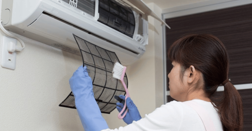 【冷氣機滴水】拆解3大冷氣機滴水原因 教你DIY急救方法+維修價錢參考！