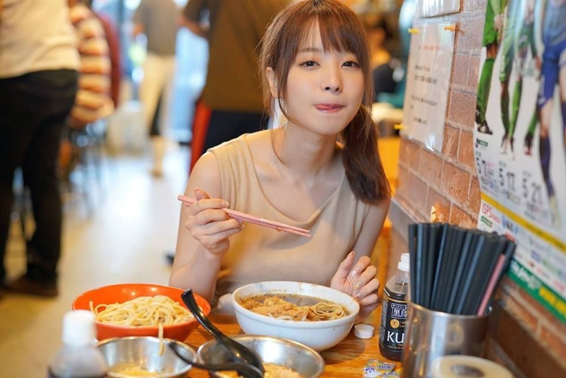 據她自稱，她是一名「大食女」。💕