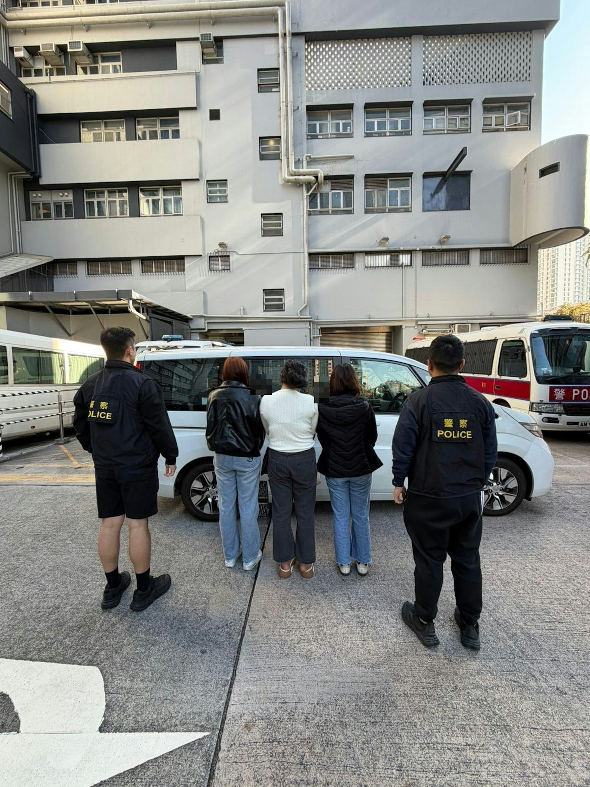 警方拘捕三名泰國籍女子。（警方圖片）