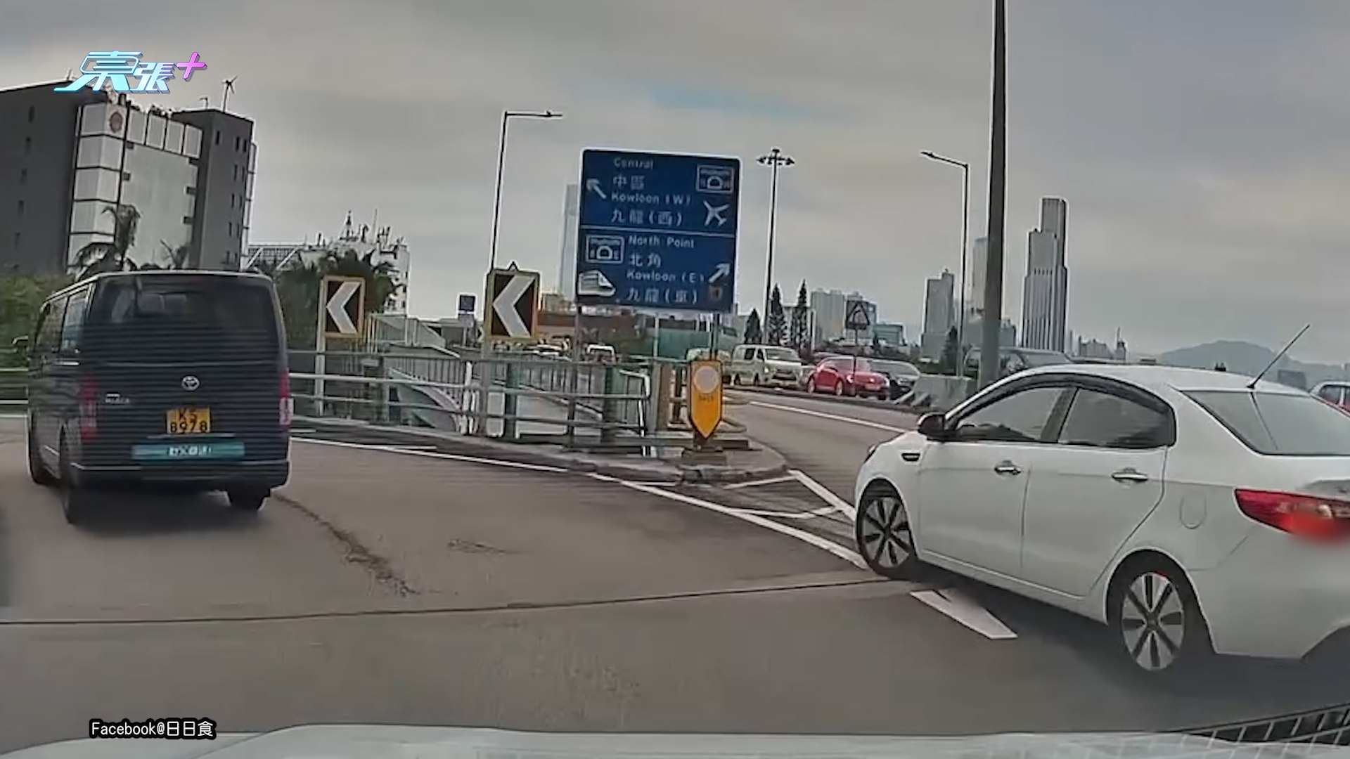 車Cam直擊｜粵車南下車主怕怕　首日入市區即有驚險畫面　網民：頭文字FT (Facebook@日日食)