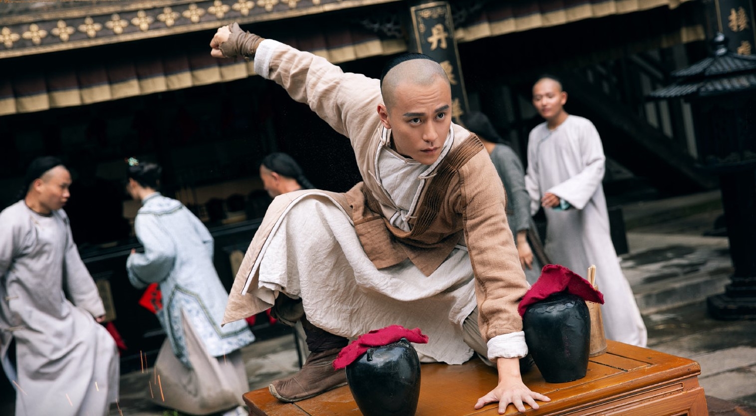 內地演員秦俊杰飾演胡斐