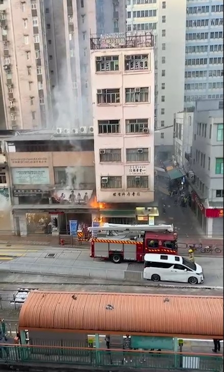 東張西望報料｜元朗大馬路火警「全街都係煙」　觀眾報料消防救火情況