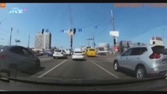 俄羅斯空襲基輔至少3死 有導彈殘骸墜落繁忙道路險擊中汽車