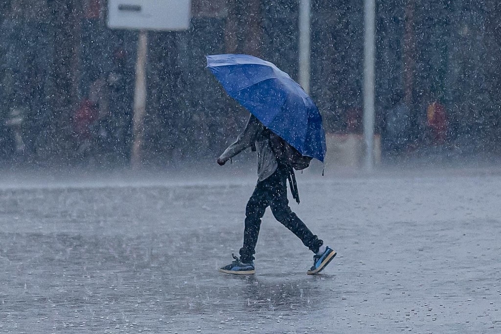 雨水資源珍貴，卻隱含PFAS。圖為盧安達下大雨，圖片來源：Emmanuelkwizera（CC BY-SA 4.0） -  國家地理雜誌官方網站｜探索自然、科學與文化的最佳權