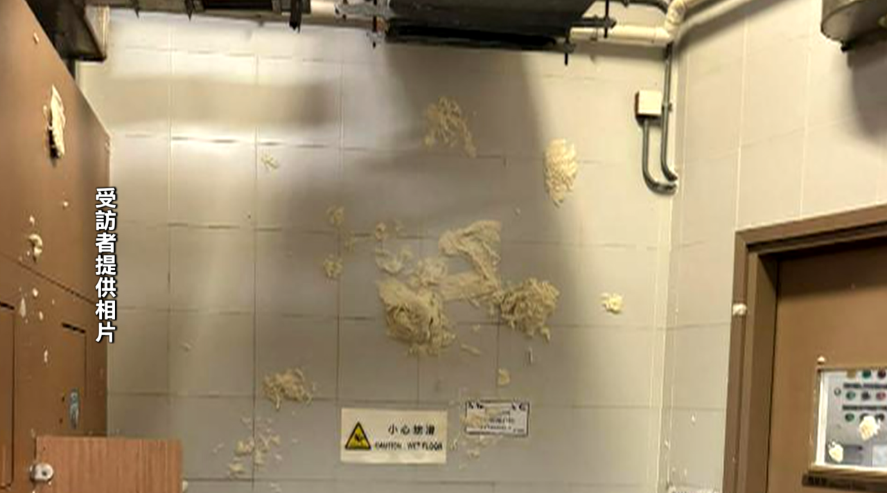 天花牆身貼滿廁紙　環境極度惡劣