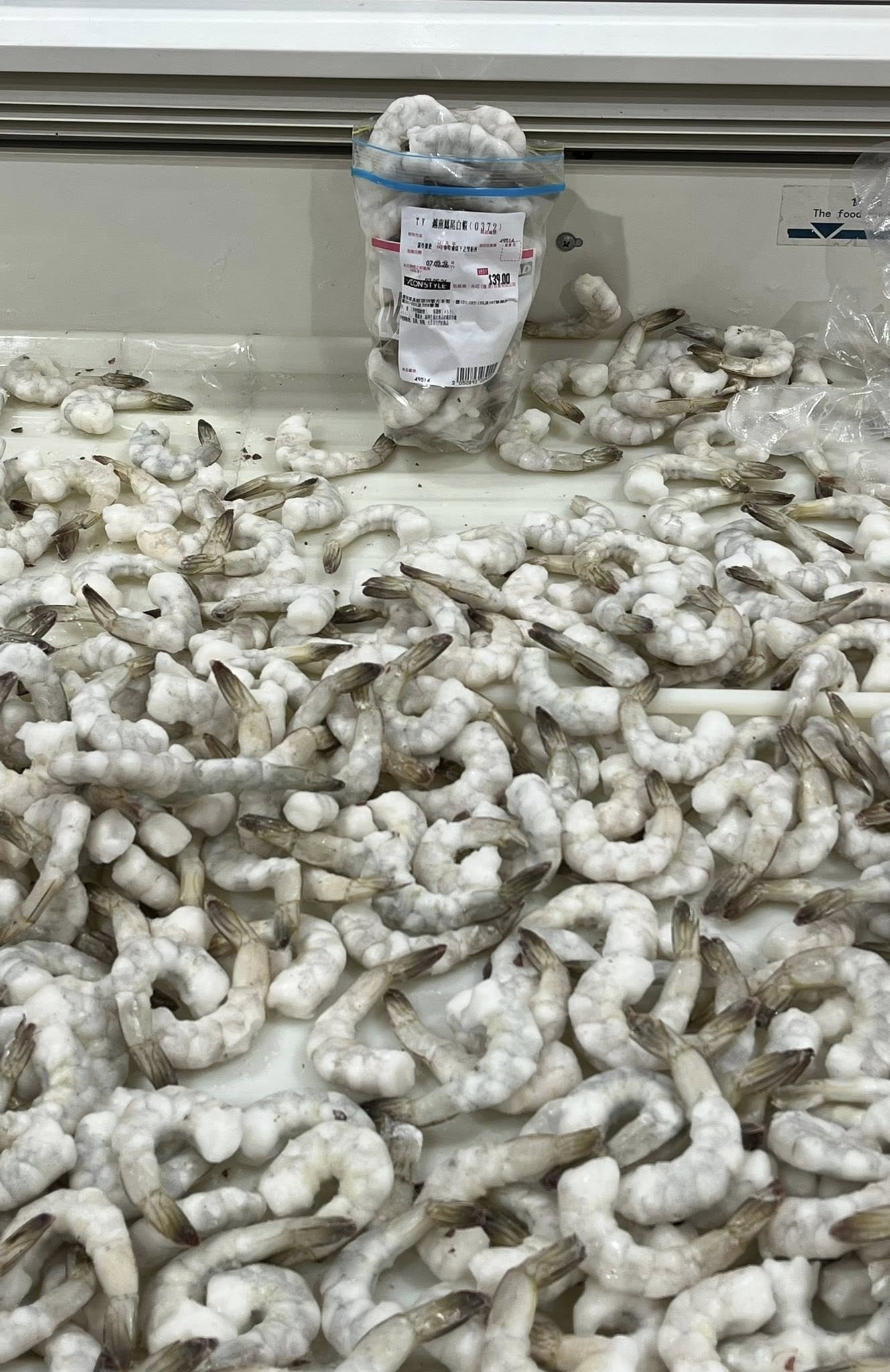 No photo description available.