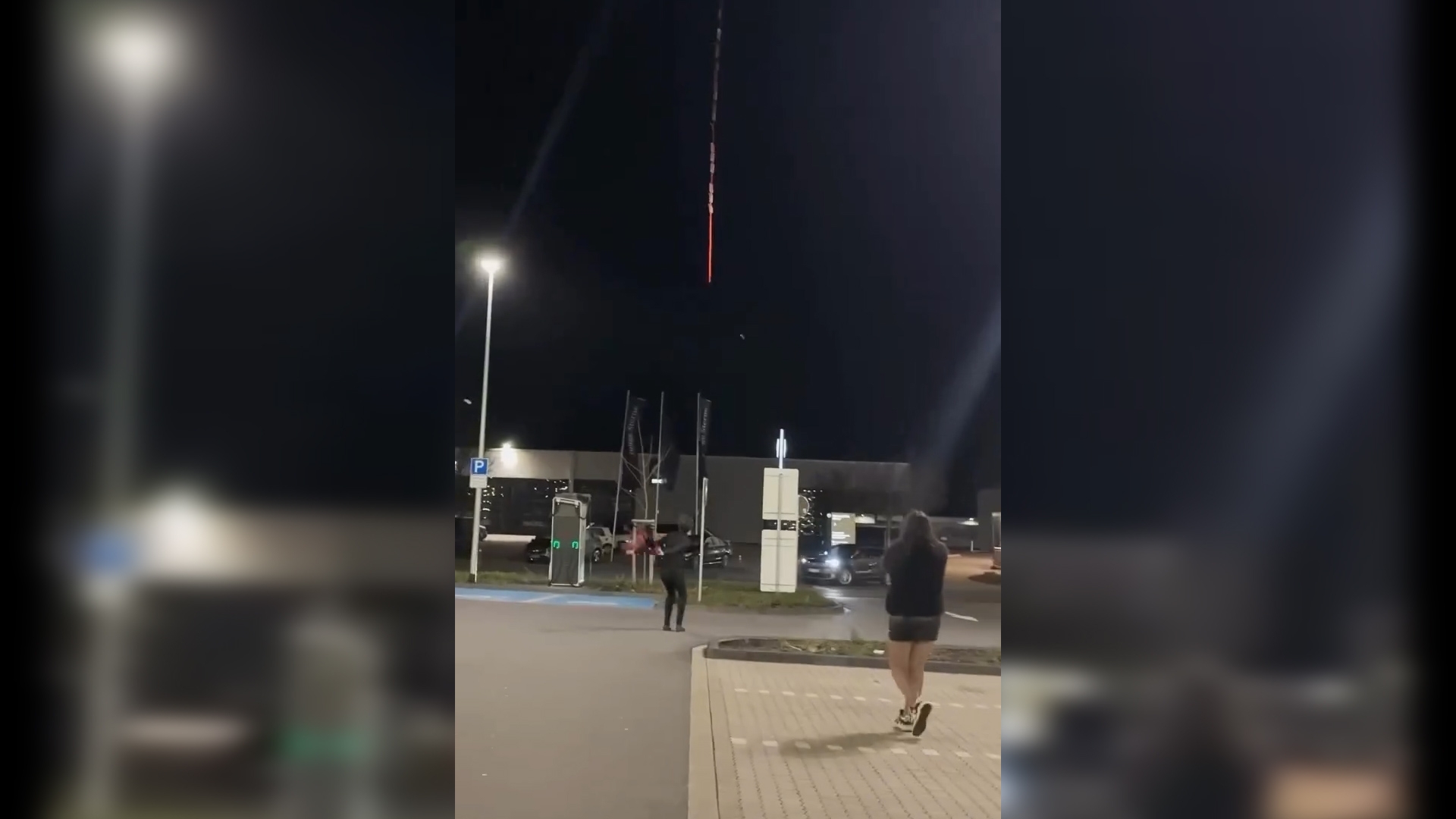 周年紀念放「萬元氣球」飛上天　男友驚喜變驚嚇　女友一句KO全場 (IG@doll_memories)