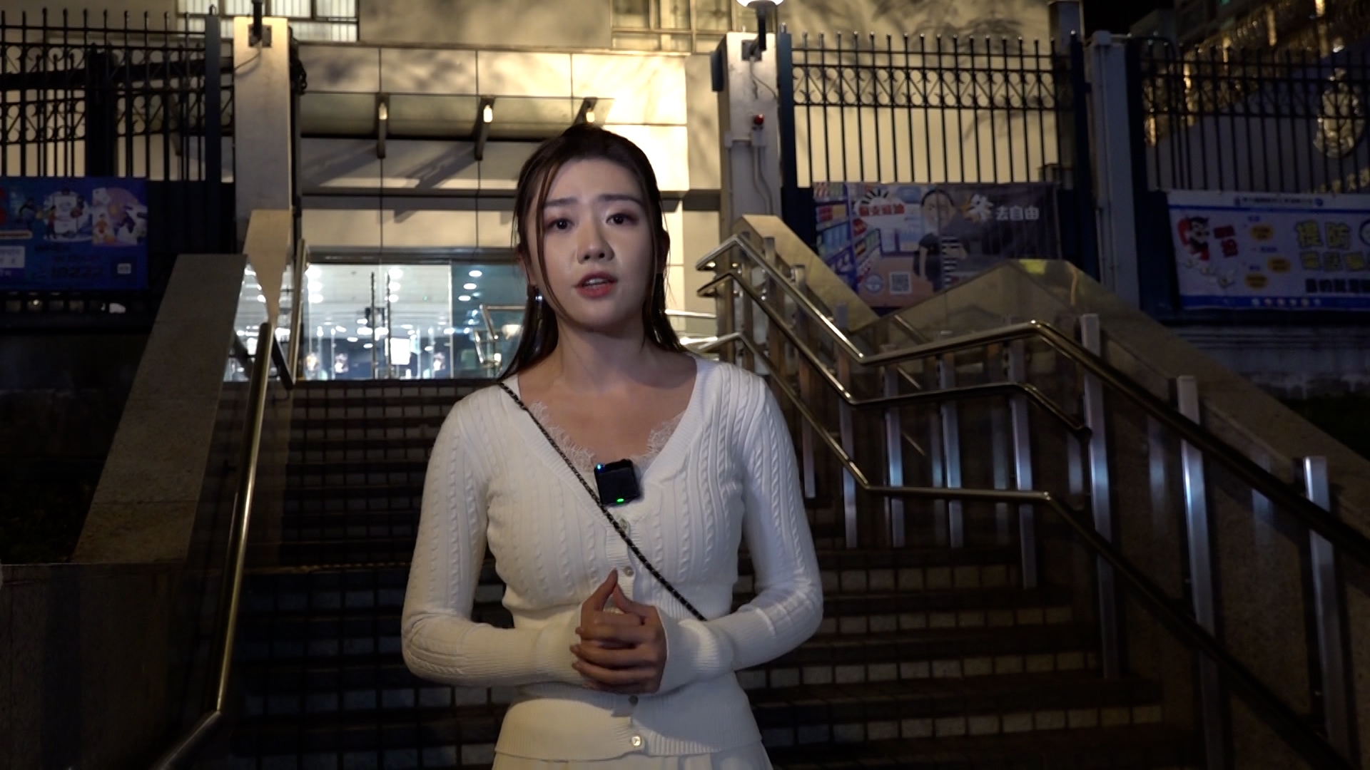 新型碰瓷黨惡行越揭越多，律師樓職員的錄音在《東張西望》曝光之後，報料觀眾楊先生應邀到尖沙咀警署向警方提供有用資料。